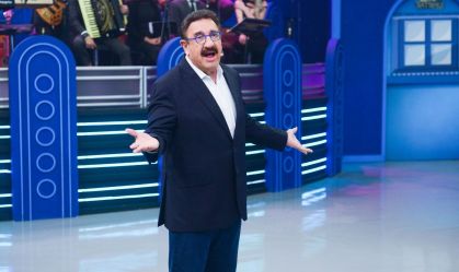 Ratinho critica mudança de horário por causa do "The Voice Brasil"