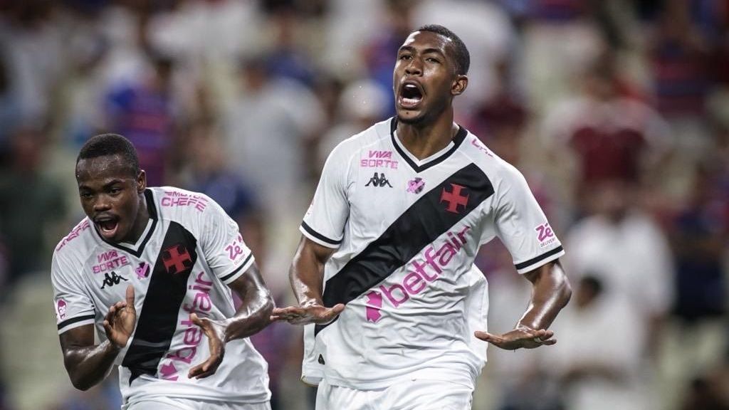 Rayan abriu o placar para o Vasco contra o Fortaleza na Arena Castelão