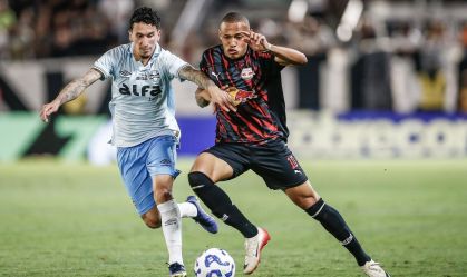 Comentarista de arbitragem muda opinião sobre lance de Bragantino X Grêmio