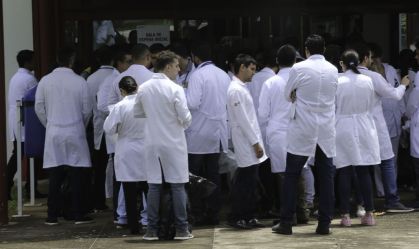 Revalida 2025/2: confira prazo para envio de diploma médico