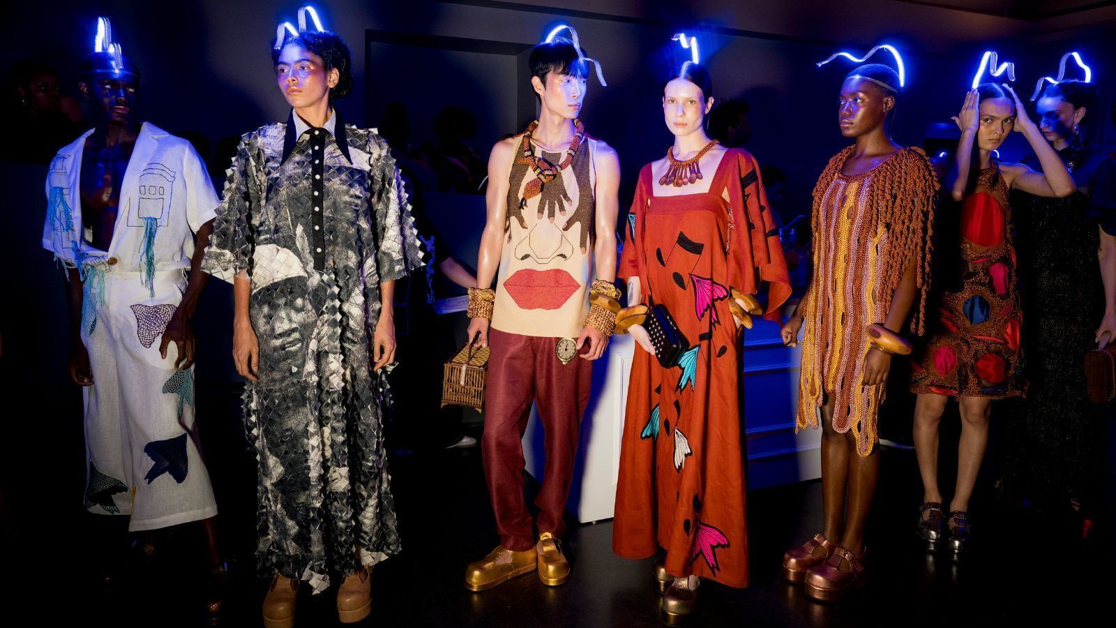 Ronaldo Fraga volta ao SPFW com homenagem a Milton Nascimento