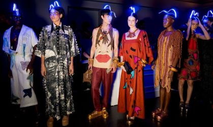 Ronaldo Fraga volta ao SPFW com homenagem a Milton Nascimento; veja