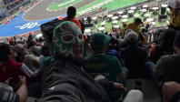 Piloto se disfarça e vê treino na arquibancada do GP do México; entenda