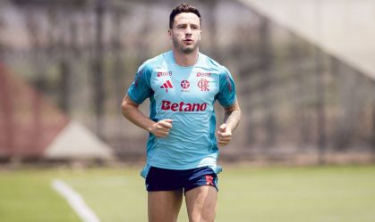 Saúl, jogador do Flamengo, em treinamento
