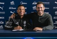Manchester City anuncia renovação de contrato do atacante Savinho