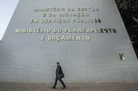 Servidores federais pedem até 35% de aumento em benefícios