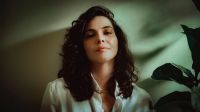 Tainá Müller sobre a força do cinema nacional: "Contato com algo único"