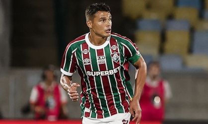 Thiago Silva celebra vitória e marca de 200 jogos pelo Fluminense