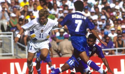Astro da Copa de 1994 vende aspiradores e se diz feliz por ter parado cedo