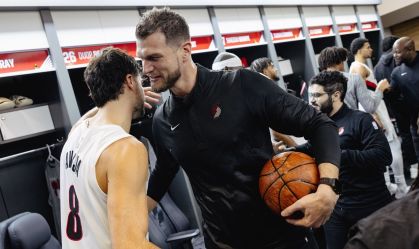 Primeiro técnico brasileiro na NBA escolhe maior ídolo no Corinthians