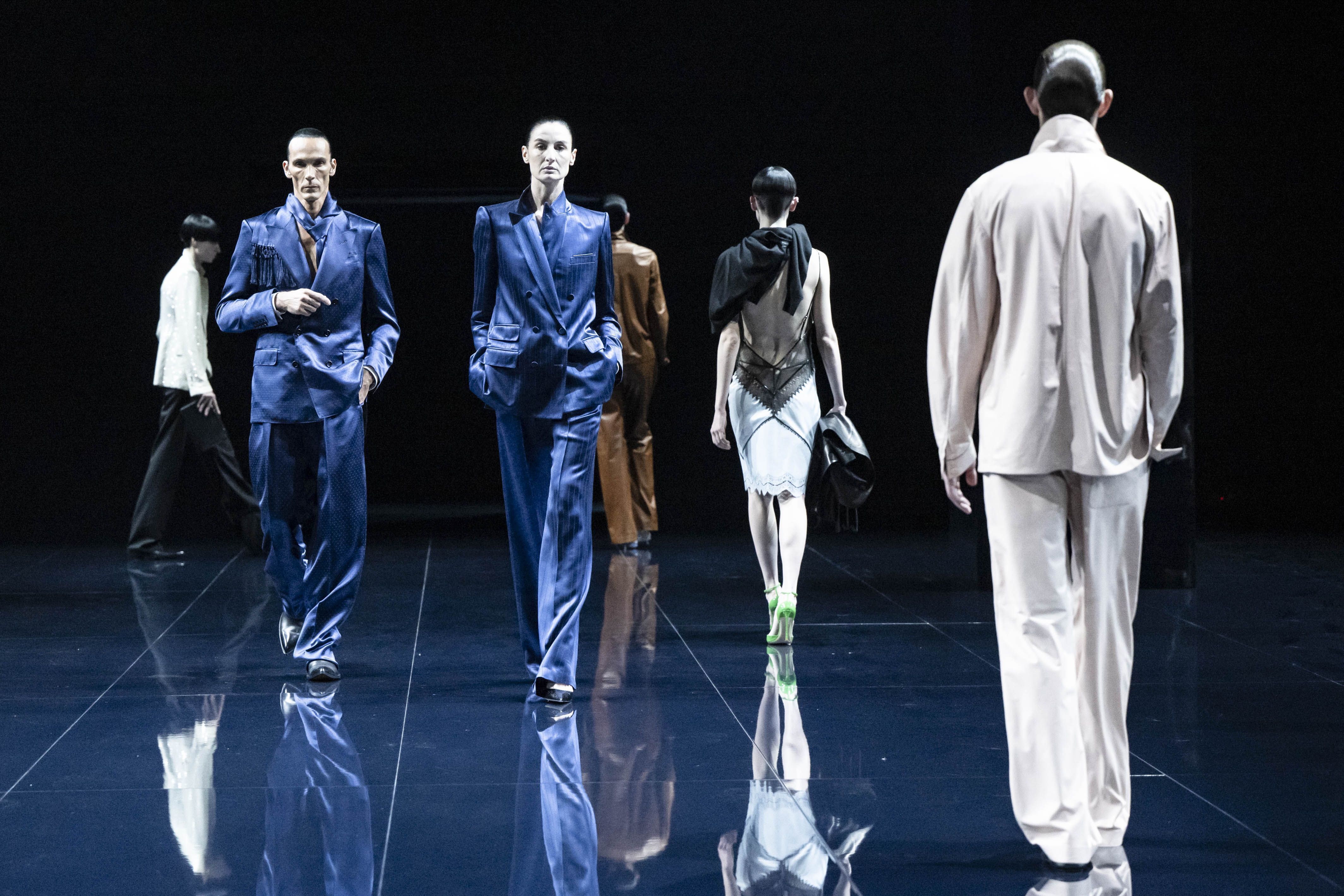 Desfile de Tom Ford na Semana de Moda de Paris • Victor VIRGILE/Gamma-Rapho via Getty Images