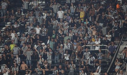 Botafogo faz promoção de ingressos para jogo com o Flamengo; veja valores