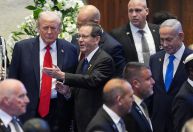 Trump pede ao presidente de Israel que perdoe Netanyahu
