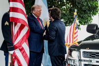 Trump sugere que ajuda à Argentina depende de vitória de Milei nas eleições