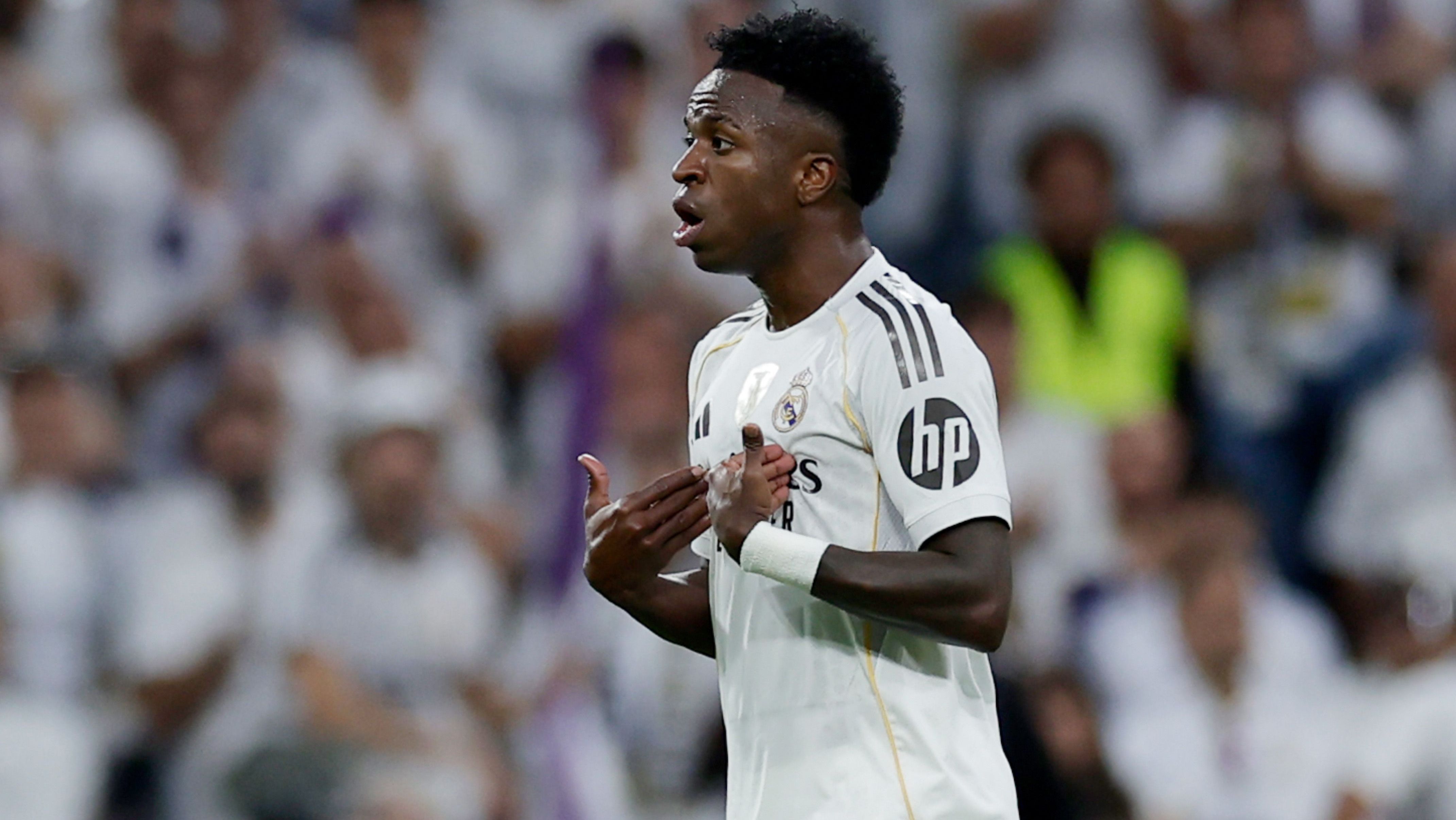 Vini Jr. se revolta ao ser substituído no clássico entre Real Madrid e Barcelona