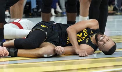 1-curry-gsw-e1764261617767