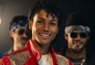 Relembre problemas que atrasaram cinebiografia de Michael Jackson