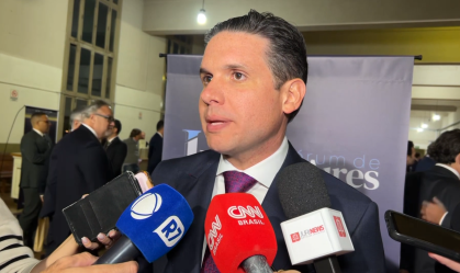 Hugo diz buscar “convergência” e quer votar Marco da Segurança até amanhã