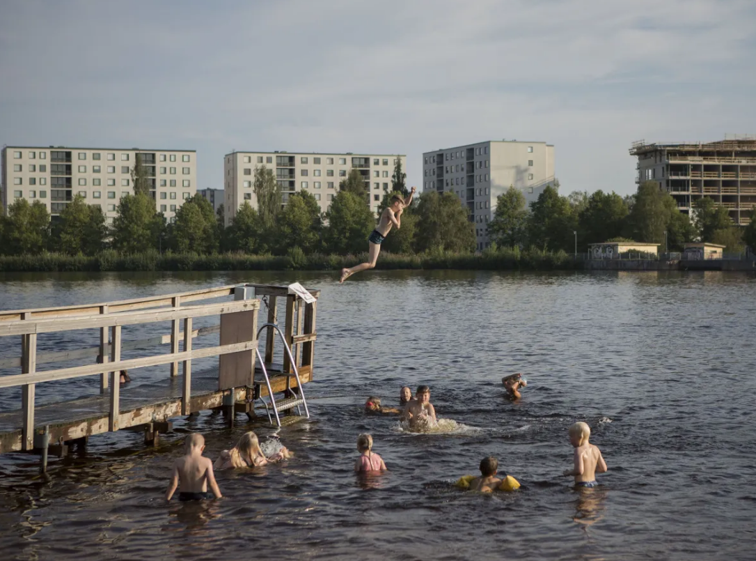 Praia na cidade de Oulu, na região norte da Finlândia • Divulgação/Oulu •