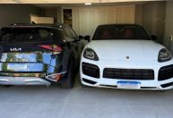 Porsche, barco e relógios: veja apreensões em ação contra desvios na saúde