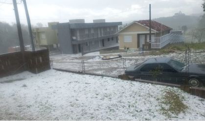 Tempestade de granizo em Erechim (RS) deixa 155 feridos