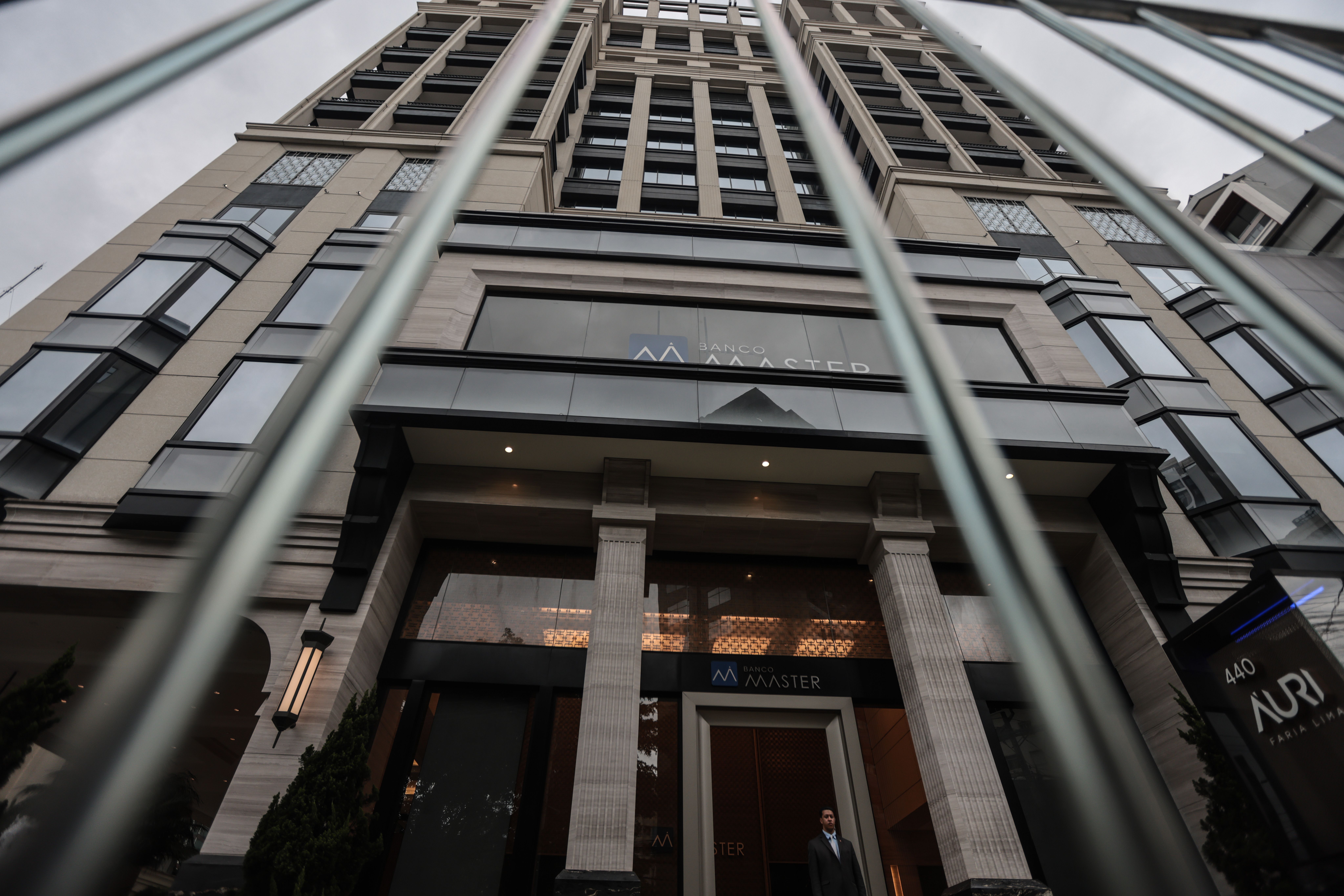 Fachada do Banco Master na cidade de São Paulo, nesta terça-feira, 18 de novembro de 2025