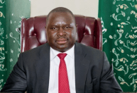 Com nome polêmico, Adolf Hitler tenta reeleição na Namíbia