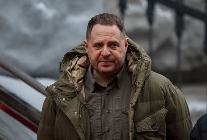 Braço direito de Zelensky renuncia após ser alvo de operação anticorrupção