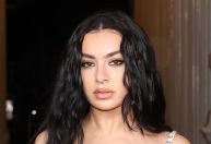 "The Moment": por trás do filme de Charli XCX