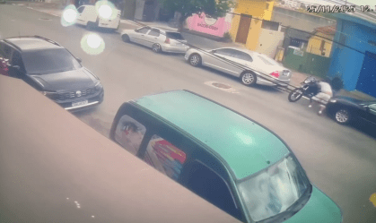 Vídeo: homem é baleado em tentativa de assalto em Diadema, Grande SP
