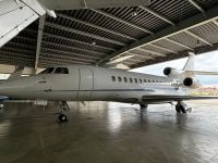 Avião, carros, obra de arte e joias: veja itens apreendidos do Banco Master