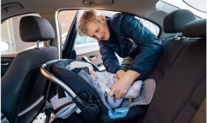 Bebê conforto; veja como instalar e idade e peso corretos