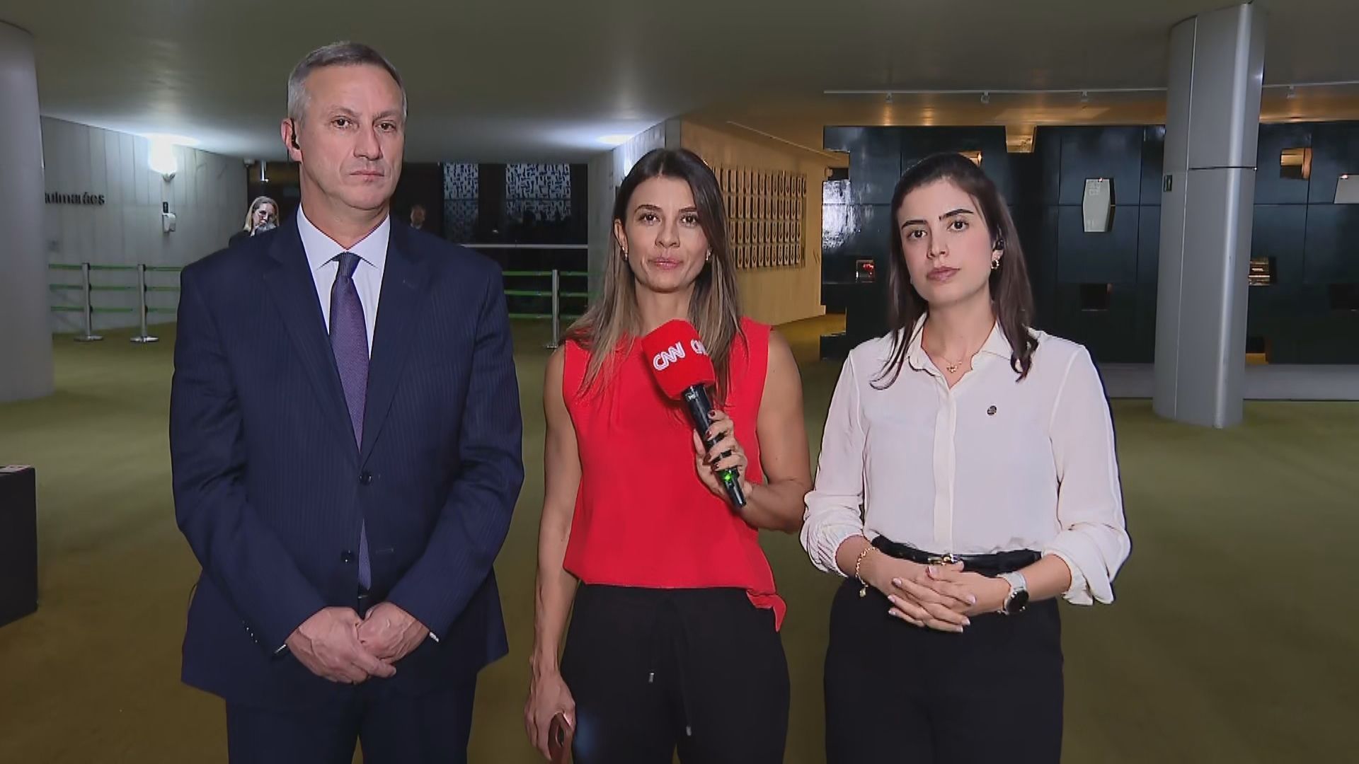 Os deputados federais Tabata Amaral (PSB-SP) e Sanderson (PL-RS) debateram se o PL Antifacção resolve o problema da segurança pública