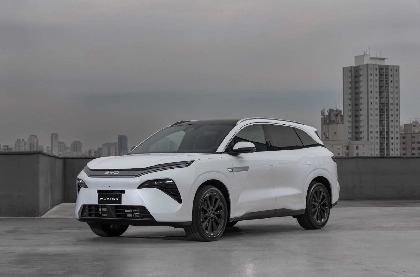 Novo BYD Atto 8