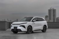 BYD Atto 8: SUV híbrido de 7 lugares com 488 cv e autonomia de 900 km