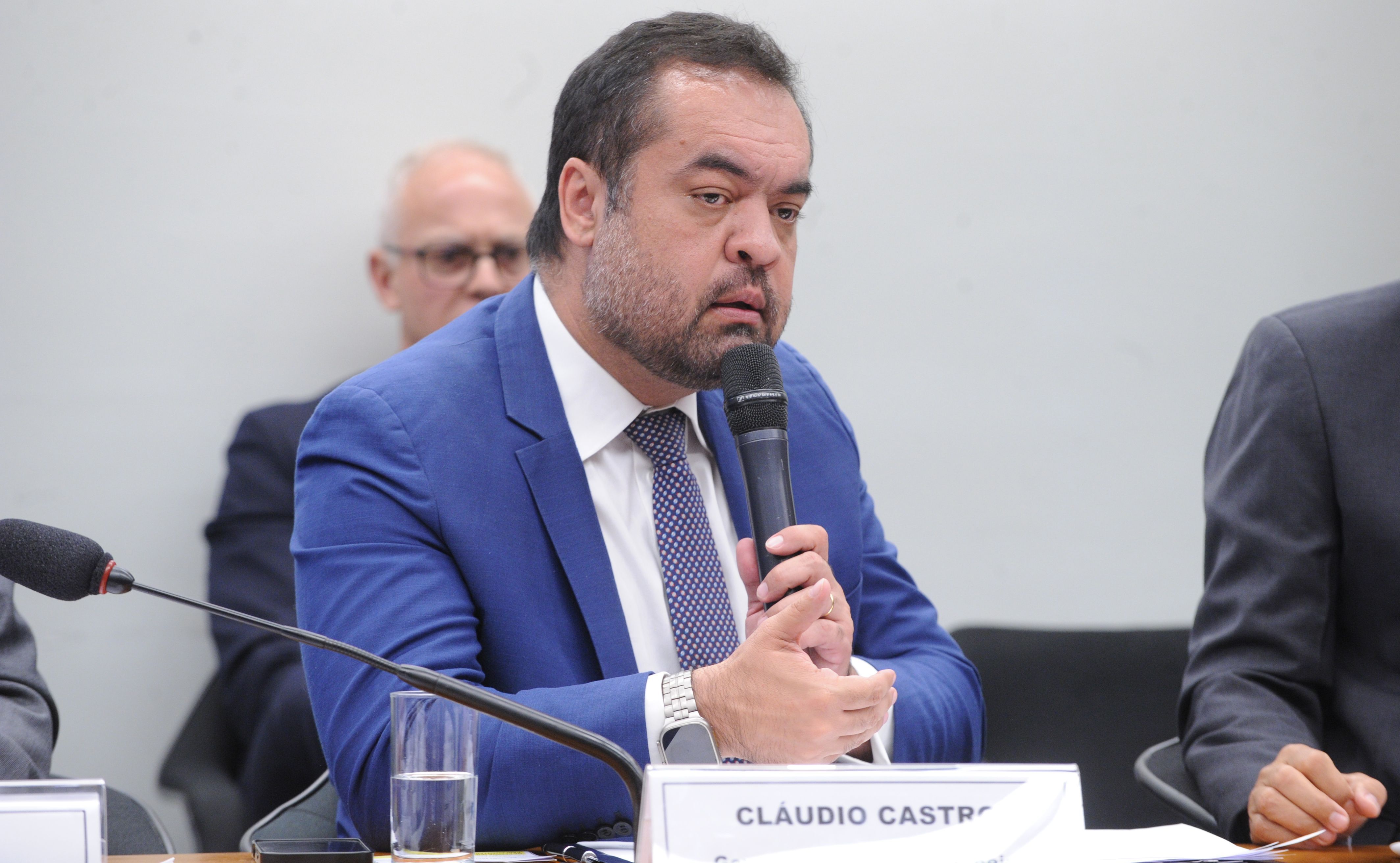 CLAUDIO CASTRO PEC DA SEGURANÇA 25-11-25