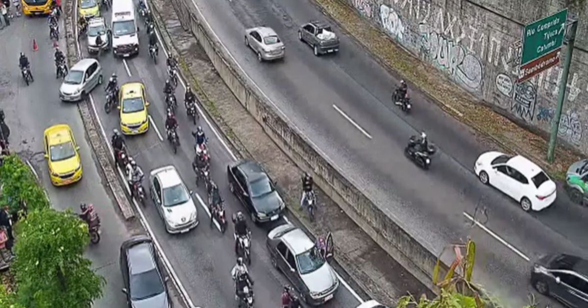 RJ: Incêndio em ônibus interdita o Túnel Rebouças no sentido Lagoa