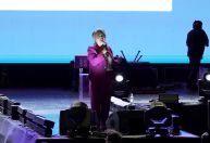 Candidata de esquerda encerra campanha presidencial no Chile