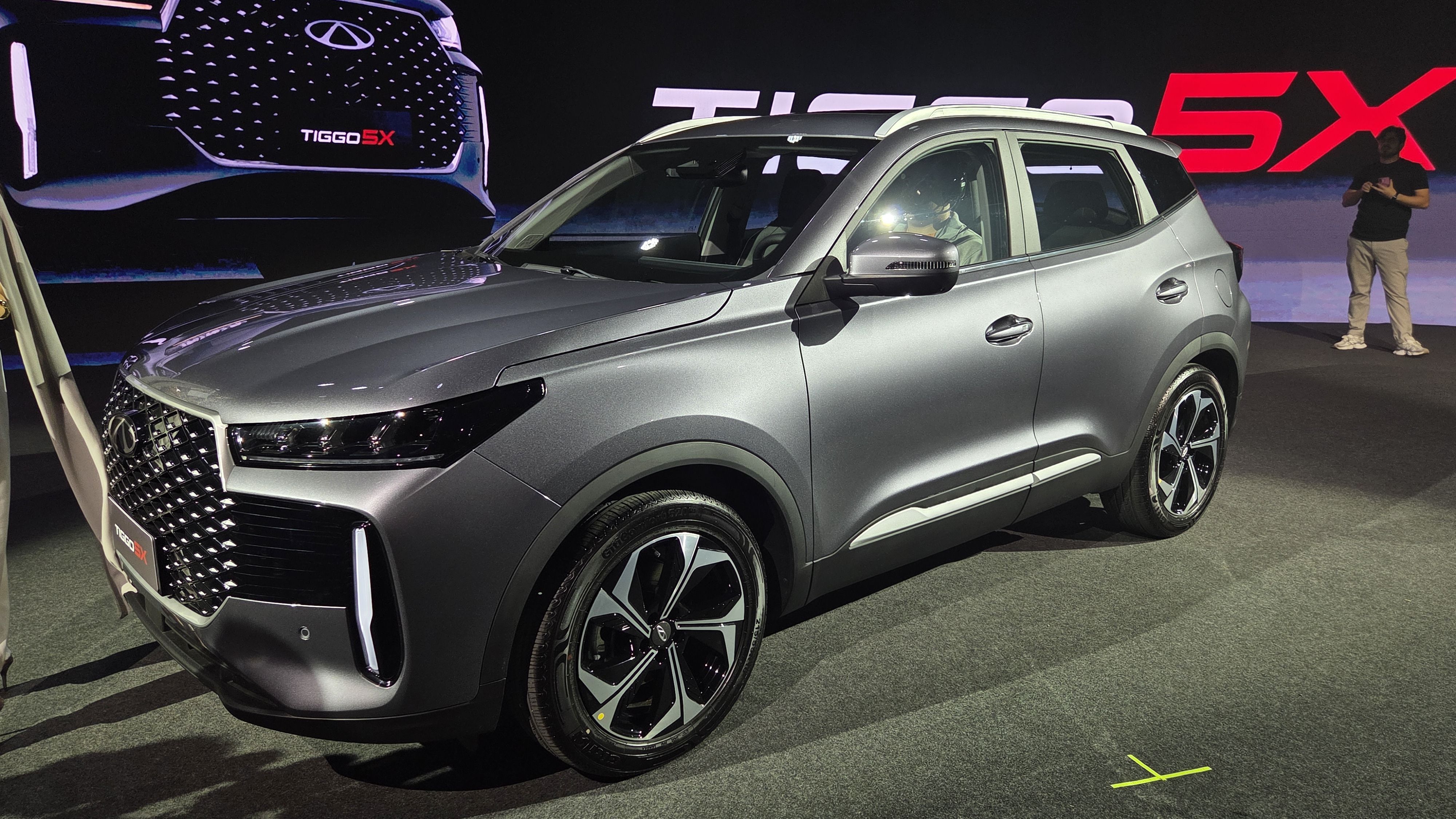Caoa Chery Tiggo 5x 2027 ganha visual renovado