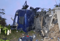 Morre motorista de caminhão que caiu nas margens do Rio Tietê, em São Paulo