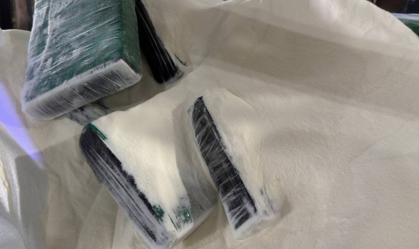 PF apreende 405 kg de cocaína em carga de colágeno no Porto de Santos