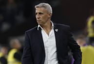 São Paulo inicia planejamento para 2026, e Crespo fica mesmo após goleada