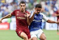 Cruzeiro tropeça contra Fluminense e se complica na briga pelo título