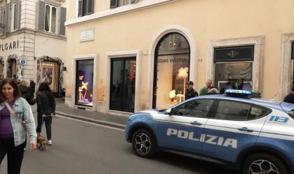 Depósito da Louis Vuitton é roubado no centro de Roma