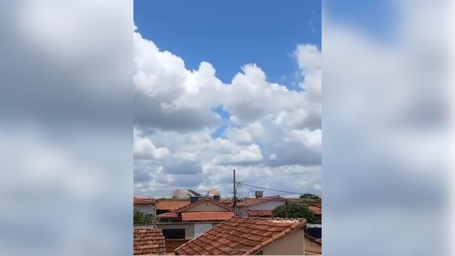 AVIÃO SAI DA PISTA MG