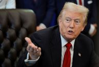 Recuo de Trump sobre tarifas é por aspectos domésticos, diz professor