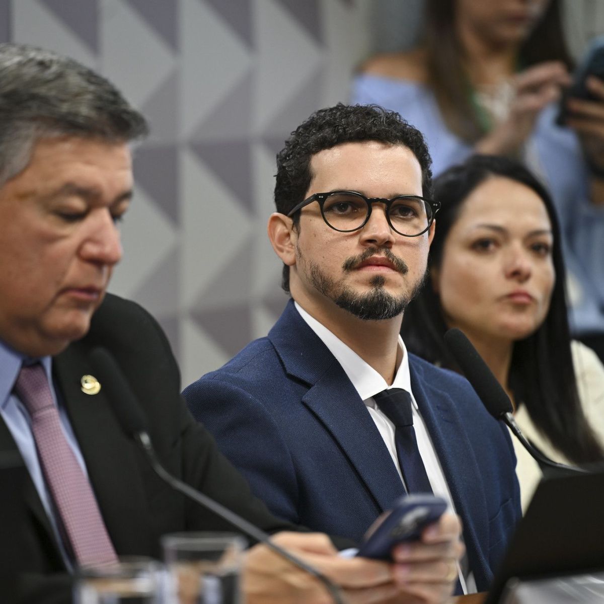CPMI: filho de ex-diretor do INSS fica em silêncio durante oitiva | CNN Brasil
