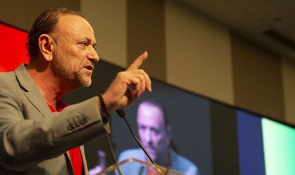 “É hora de deixar divergências de lado”, diz presidente do PT à CNN