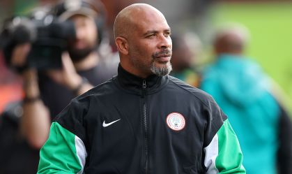 Técnico da Nigéria acusa RD Congo de “vudu” após ficar fora da Copa de 2026