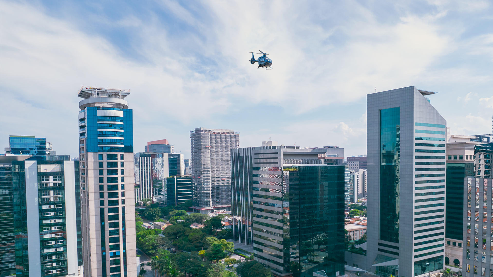 Helicóptero em São Paulo
